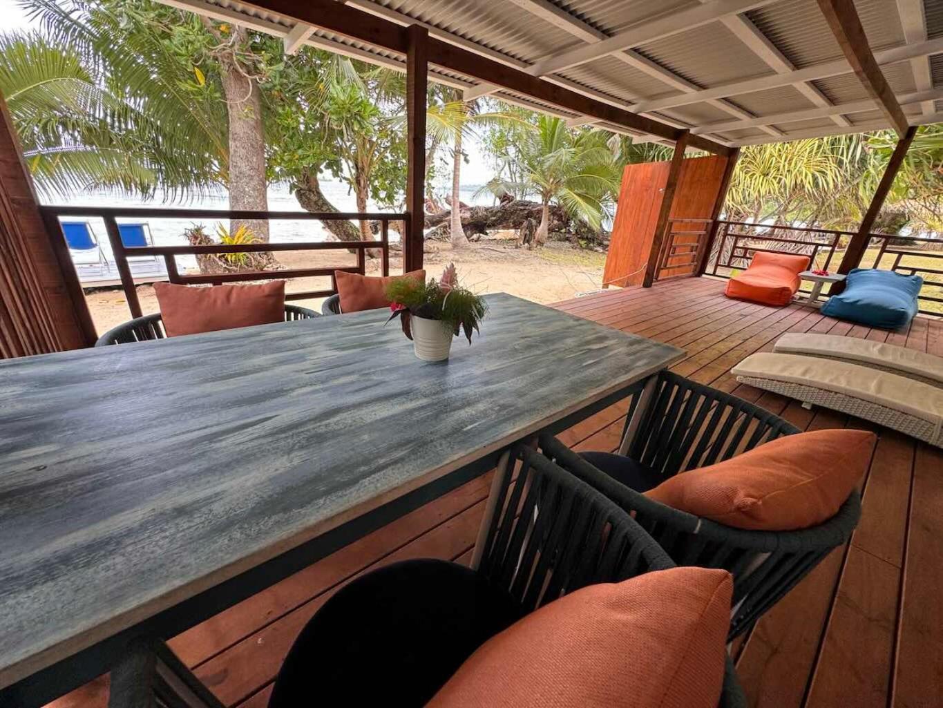 Turtle Bay Lodge Luganville Exterior photo